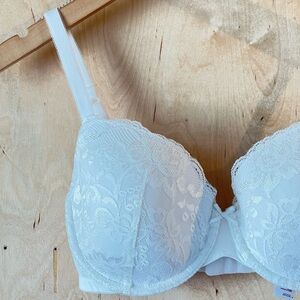 NWOT Mariemeili Bra 34D